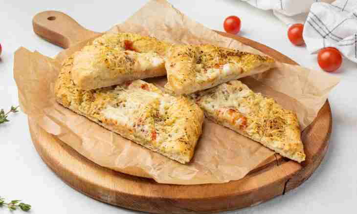 The simple recipe of focaccia with cheese