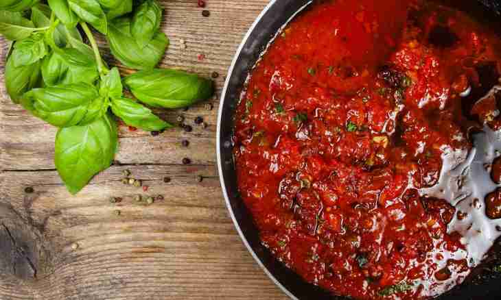 How to make adjika of tomatoes
